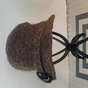 Betmar N.Y.‎ Tweed Wool Blend Cloche Hat Brown Speckled